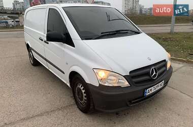 Вантажний фургон Mercedes-Benz Vito 2012 в Києві