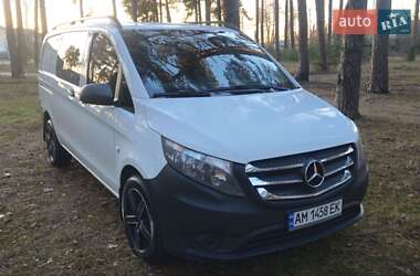 Вантажний фургон Mercedes-Benz Vito 2016 в Олевську