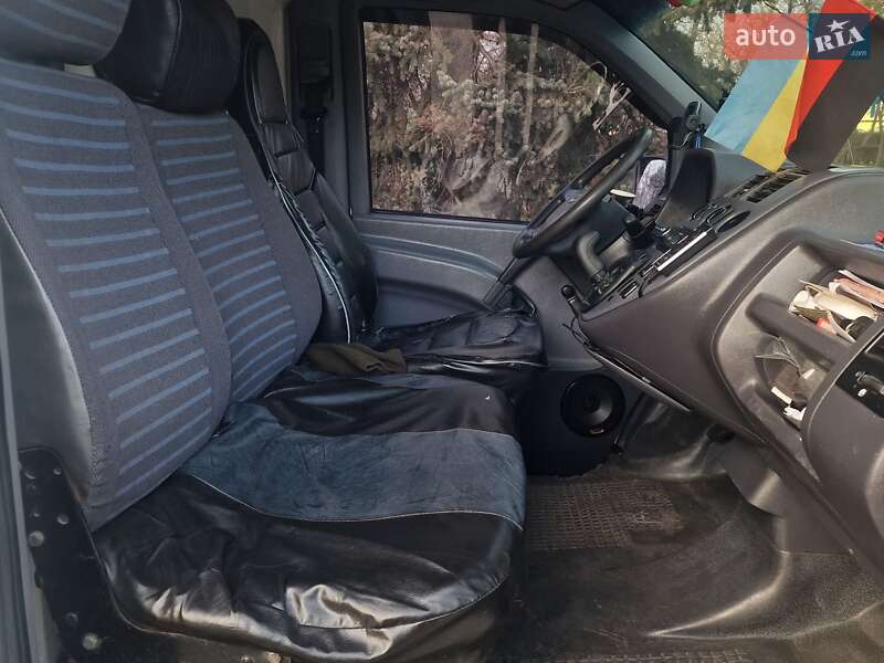 Минивэн Mercedes-Benz Vito 2000 в Николаеве