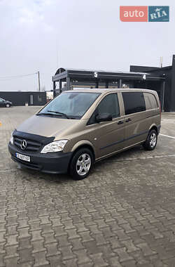 Вантажний фургон Mercedes-Benz Vito 2010 в Чернівцях