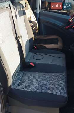 Мінівен Mercedes-Benz Vito 2006 в 