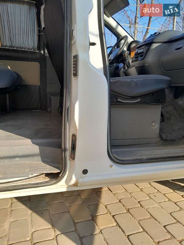 Минивэн Mercedes-Benz Vito 2006 в Старом Самборе