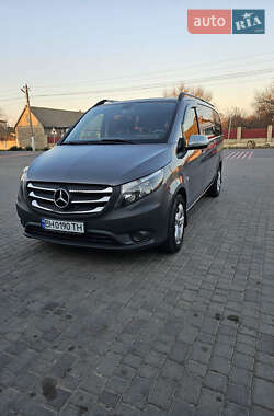 Минивэн Mercedes-Benz Vito 2017 в 