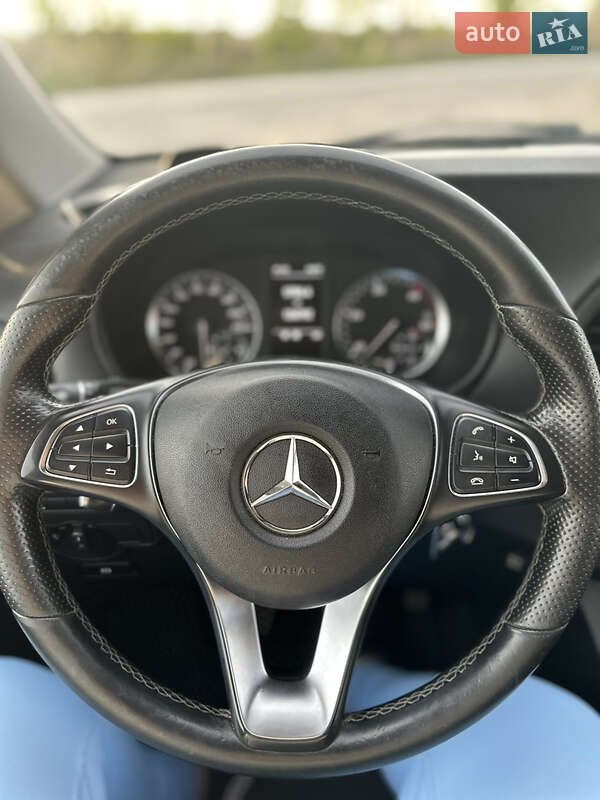 Минивэн Mercedes-Benz Vito 2017 в Житомире