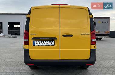 Вантажний фургон Mercedes-Benz Vito 2016 в 