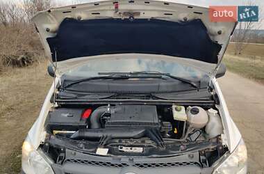 Грузовой фургон Mercedes-Benz Vito 2013 в 