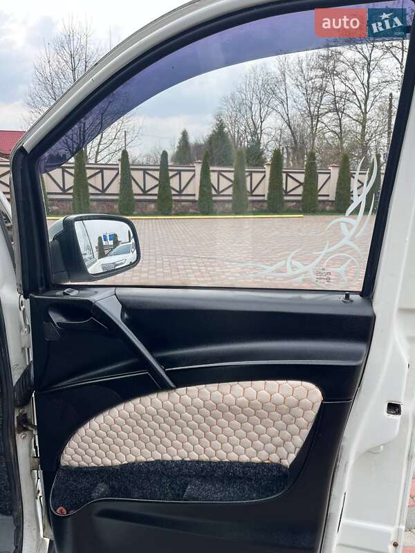 Минивэн Mercedes-Benz Vito 2004 в Черновцах фото 21 Минивэн Mercedes-Benz Vito 2004 в Черновцах