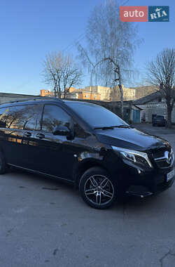 Минивэн Mercedes-Benz Vito 2017 в 