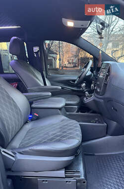 Минивэн Mercedes-Benz Vito 2017 в 