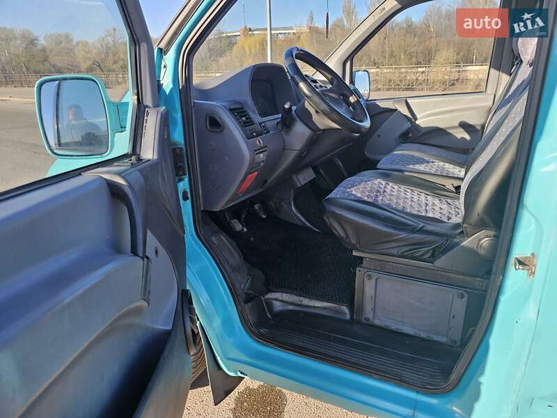 Вантажопасажирський фургон Mercedes-Benz Vito 1998 в Сумах