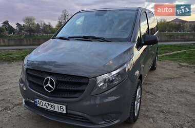 Мінівен Mercedes-Benz Vito 2015 в Мукачевому