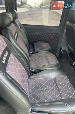 Минивэн Mercedes-Benz Vito 2005 в 