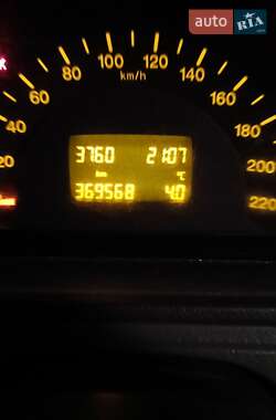 Вантажний фургон Mercedes-Benz Vito 2004 в 