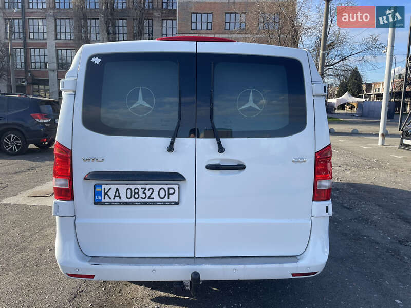Минивэн Mercedes-Benz Vito 2015 в Киеве