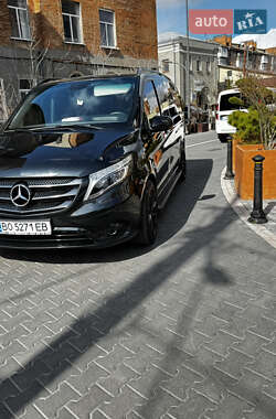 Минивэн Mercedes-Benz Vito 2017 в 