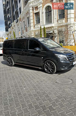 Минивэн Mercedes-Benz Vito 2017 в 