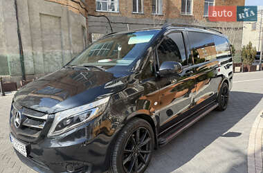 Минивэн Mercedes-Benz Vito 2017 в 