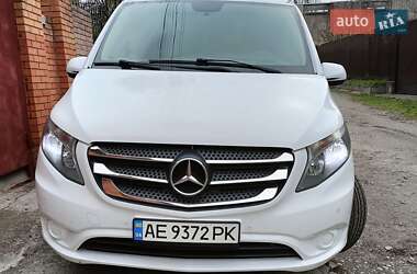 Вантажний фургон Mercedes-Benz Vito 2015 в 