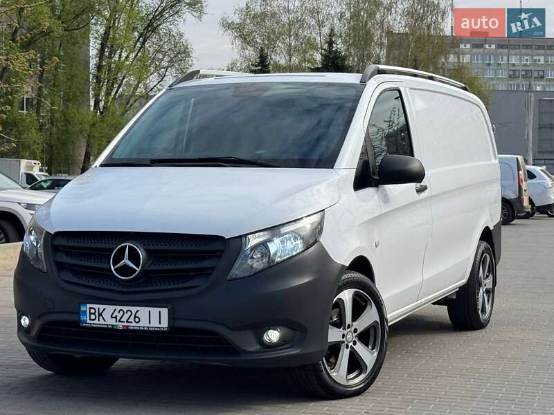 Вантажний фургон Mercedes-Benz Vito 2018 в Дніпрі