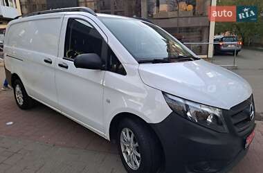 Грузовой фургон Mercedes-Benz Vito 2020 в 