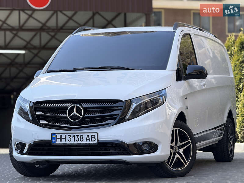 Грузовой фургон Mercedes-Benz Vito 2019 в 