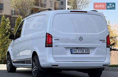 Грузовой фургон Mercedes-Benz Vito 2019 в 