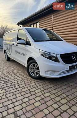 Грузовой фургон Mercedes-Benz Vito 2021 в 