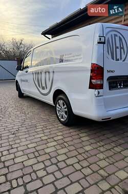 Грузовой фургон Mercedes-Benz Vito 2021 в 