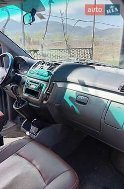 Микроавтобус Mercedes-Benz Vito 2003 в 