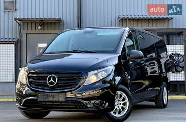 Мінівен Mercedes-Benz Vito 2015 в 