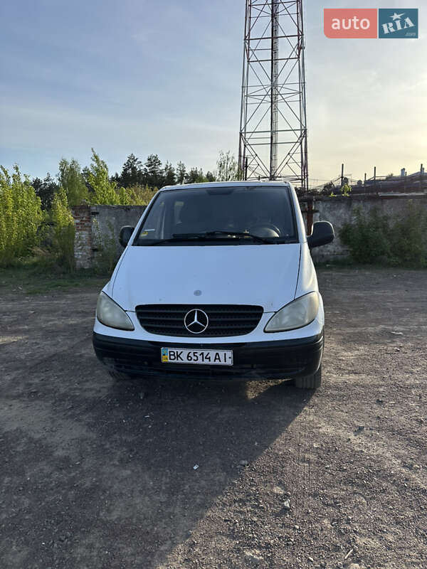 Минивэн Mercedes-Benz Vito 2005 в 