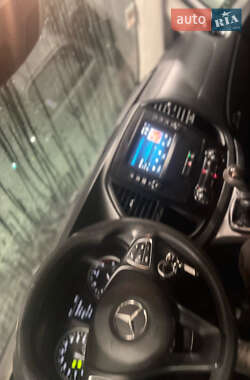 Мінівен Mercedes-Benz Vito 2021 в 
