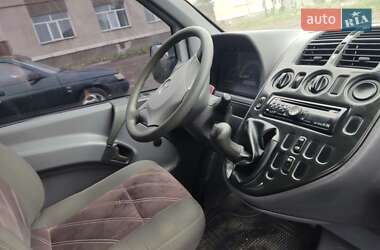 Минивэн Mercedes-Benz Vito 2003 в 