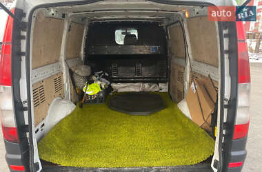 Грузовой фургон Mercedes-Benz Vito 2011 в 