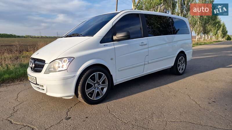 Мінівен Mercedes-Benz Vito 2012 в Дніпрі
