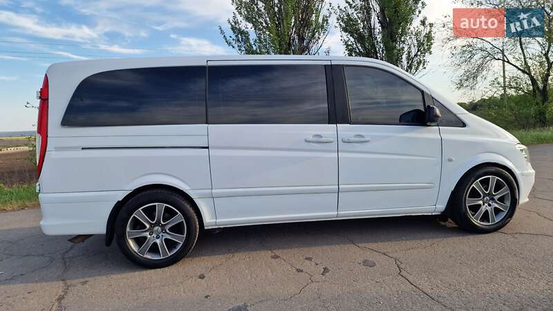 Мінівен Mercedes-Benz Vito 2012 в Дніпрі