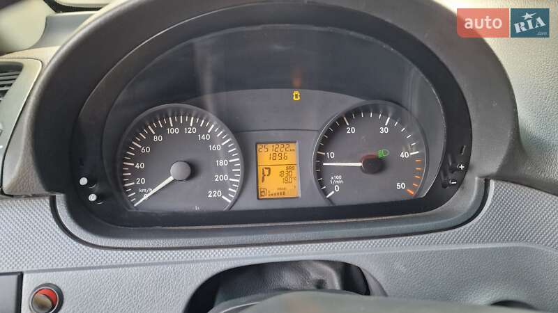 Мінівен Mercedes-Benz Vito 2012 в Дніпрі