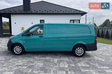 Грузовой фургон Mercedes-Benz Vito 2020 в 