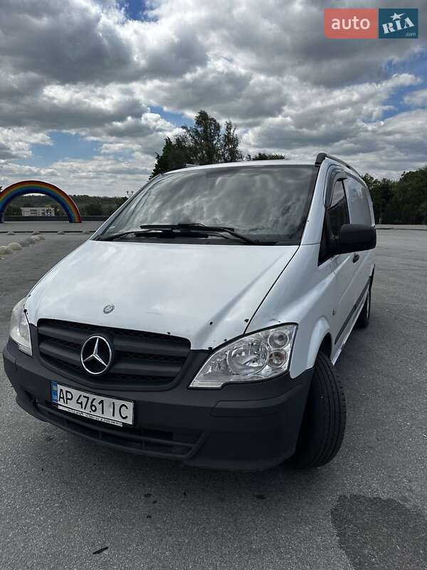 Грузовой фургон Mercedes-Benz Vito 2012 в 