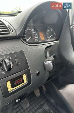 Грузовой фургон Mercedes-Benz Vito 2012 в 