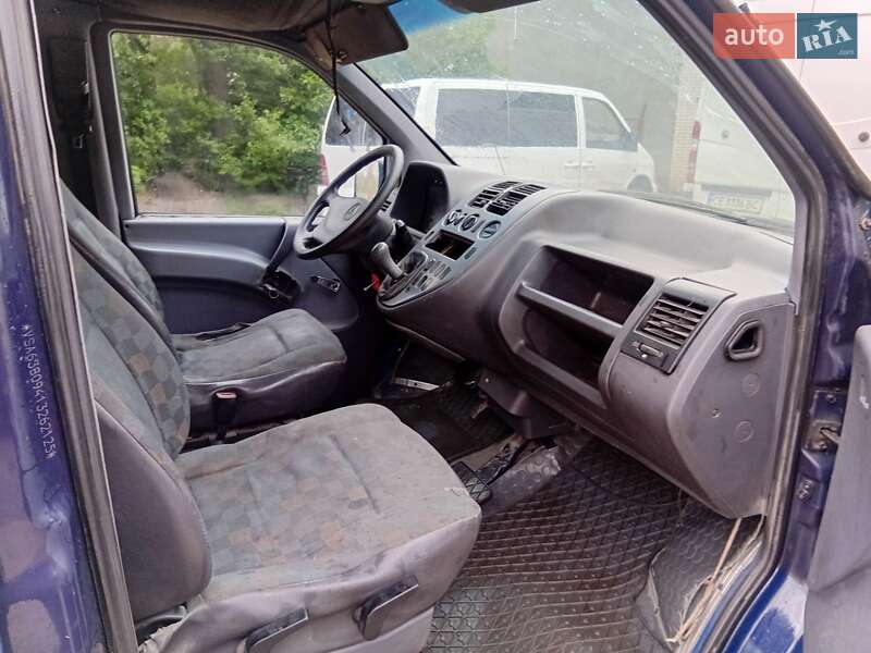 Минивэн Mercedes-Benz Vito 2000 в Черновцах