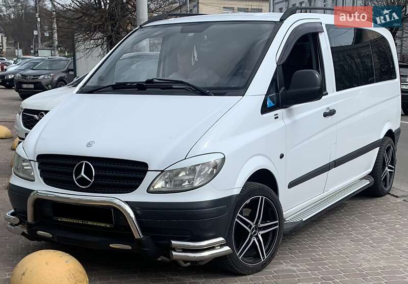 Минивэн Mercedes-Benz Vito 2004 в 