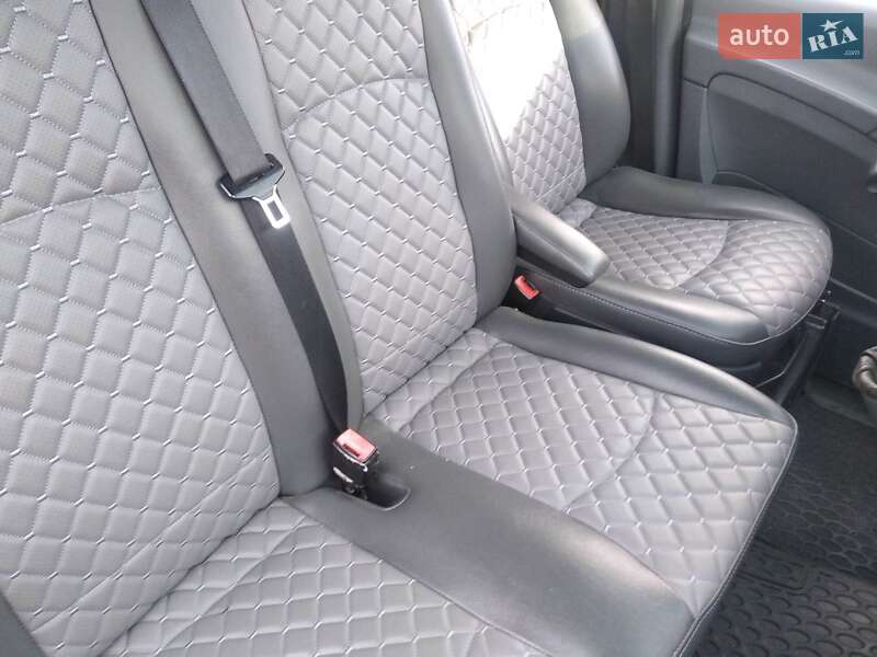 Минивэн Mercedes-Benz Vito 2006 в Киеве фото 7 Минивэн Mercedes-Benz Vito 2006 в Киеве