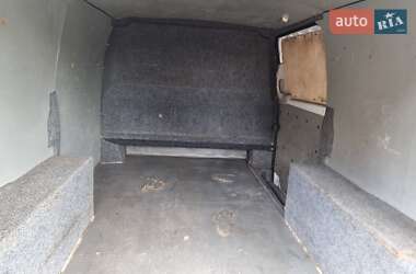 Грузовой фургон Mercedes-Benz Vito 2009 в 