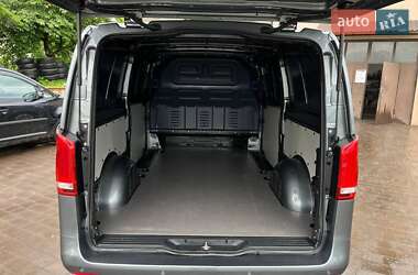 Грузовой фургон Mercedes-Benz Vito 2021 в 