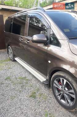 Минивэн Mercedes-Benz Vito 2016 в Киеве