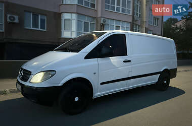 Грузовой фургон Mercedes-Benz Vito 2006 в 
