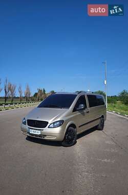 Вантажопасажирський фургон Mercedes-Benz Vito 2005 в 