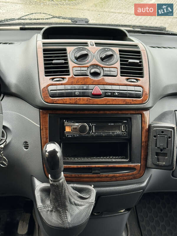 Минивэн Mercedes-Benz Vito 2006 в Ровно
