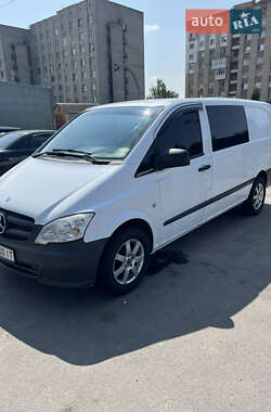 Вантажопасажирський фургон Mercedes-Benz Vito 2012 в Вінниці